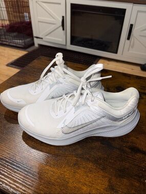 Nike Women’s White Athletic Running Sneakers